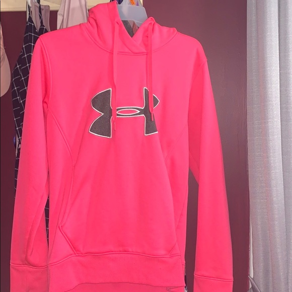 pink under armour sweatshirt